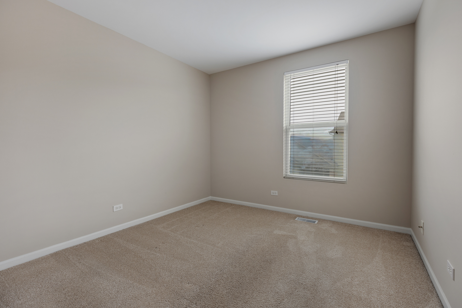101 Driscoll Lane #6, Wood Dale, IL 60191