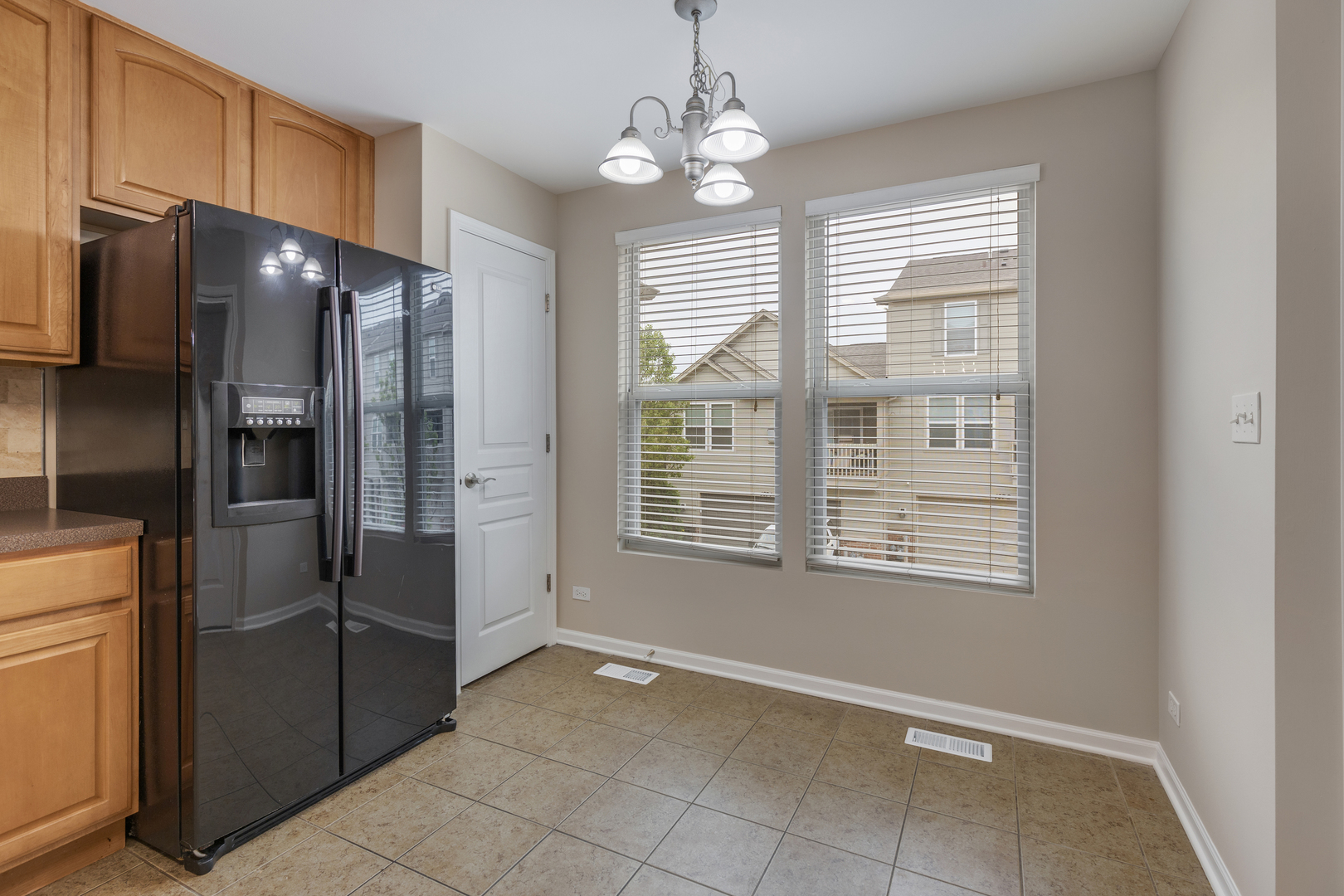 101 Driscoll Lane #6, Wood Dale, IL 60191
