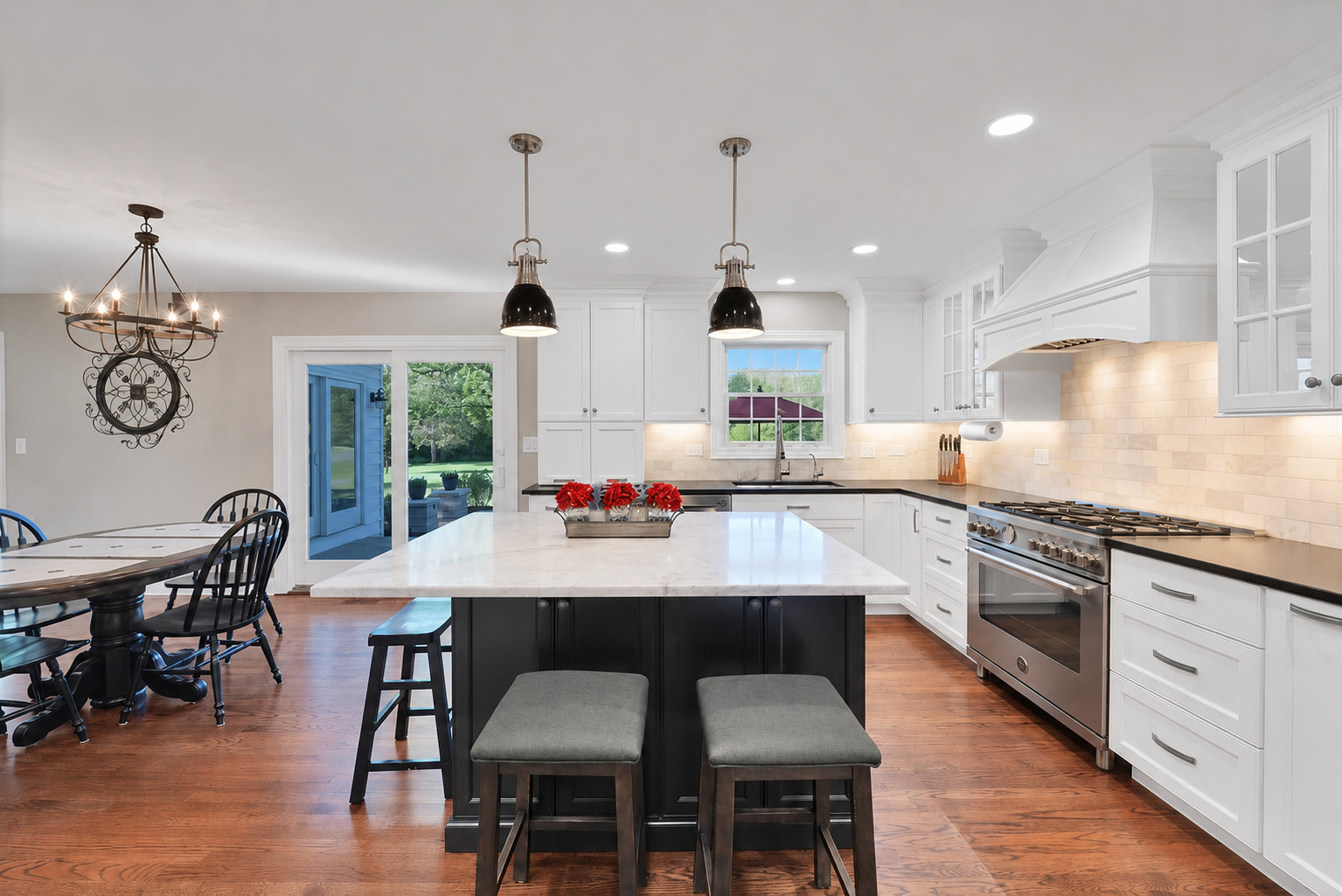 10545 Royal Porthcawl Drive, Naperville, IL 60564