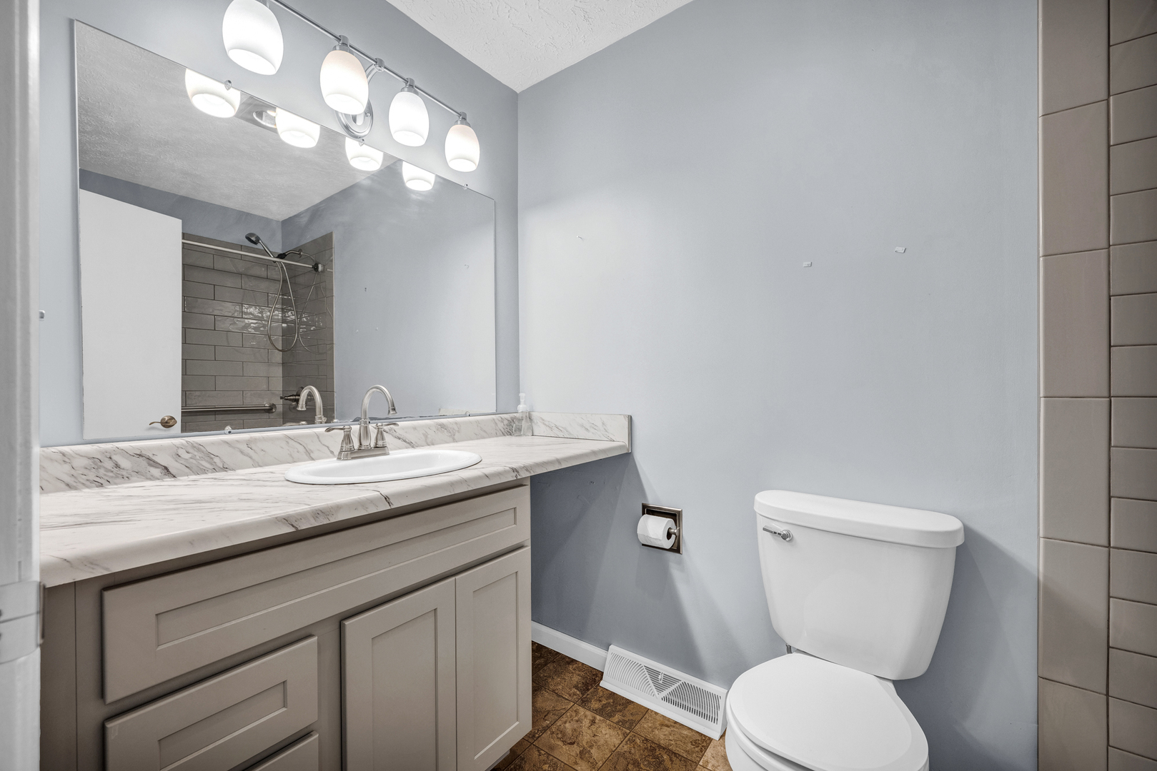 1301 Kingsridge Court #D, Normal, IL 61761