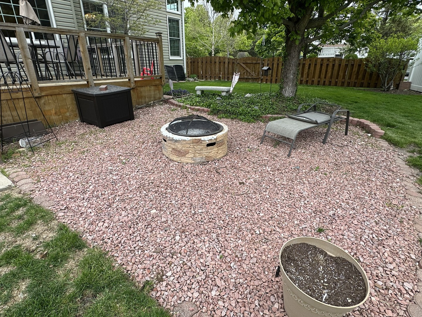 1575 Woodbury Circle, Gurnee, IL 60031