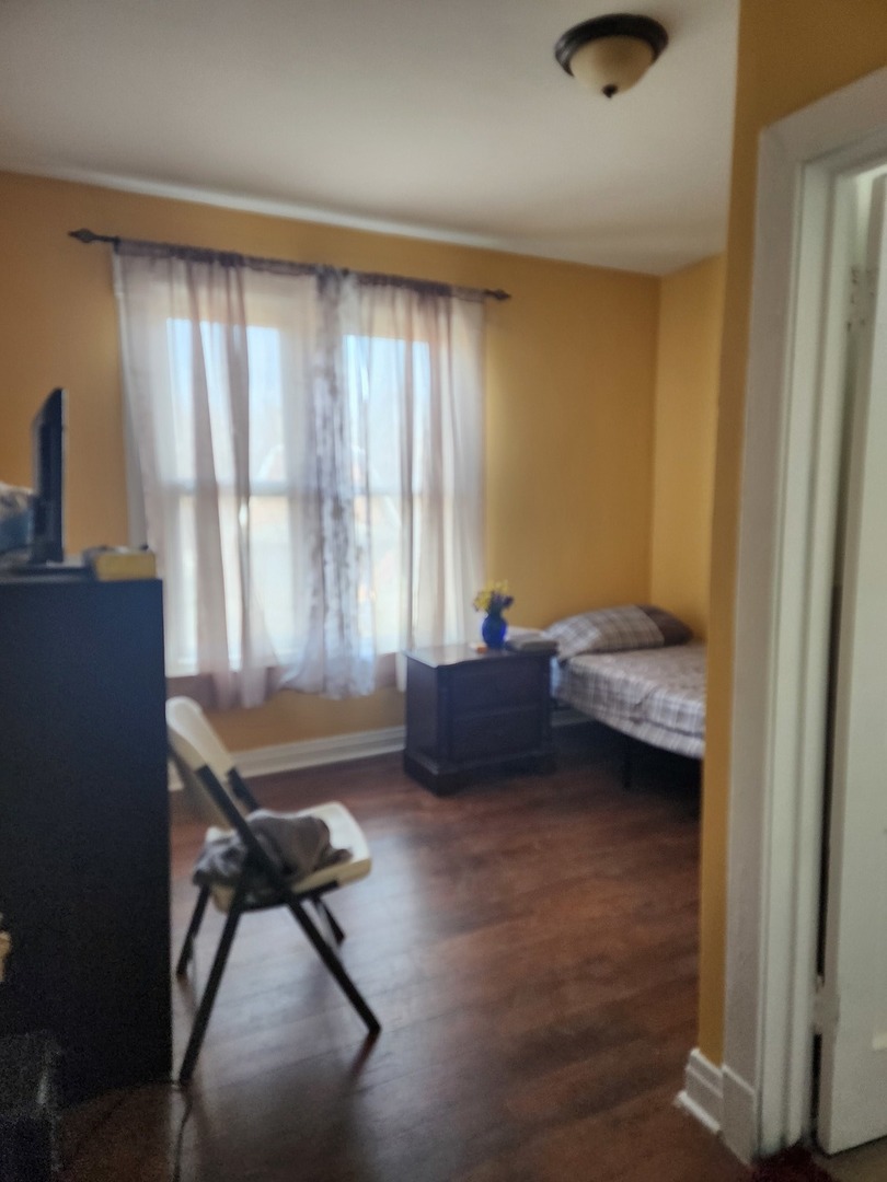 7700 S Emerald Avenue, Chicago, IL 60620