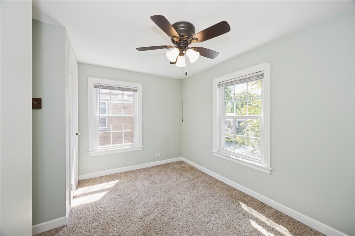 9328 Jefferson Avenue, Brookfield, IL 60513