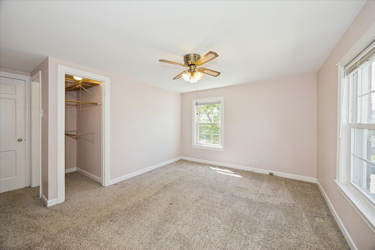 9328 Jefferson Avenue, Brookfield, IL 60513