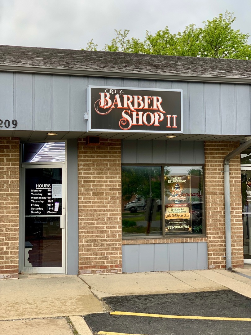 27W211 Geneva Road, Winfield, IL 60190