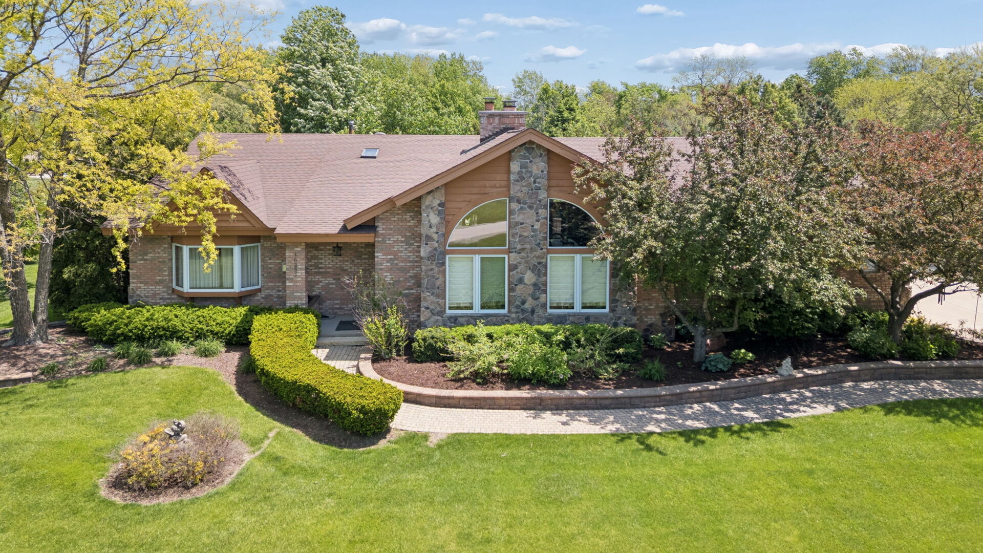16253 S Regents Road, Homer Glen, IL 60491