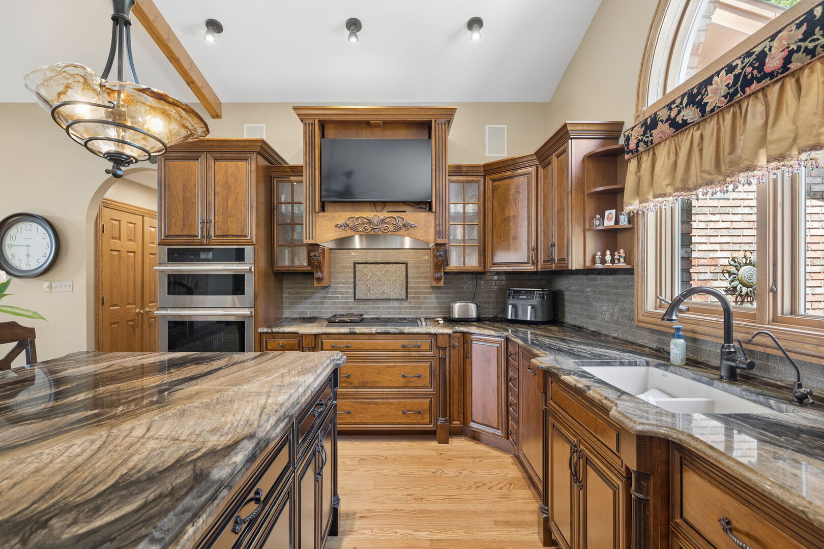 16253 S Regents Road, Homer Glen, IL 60491