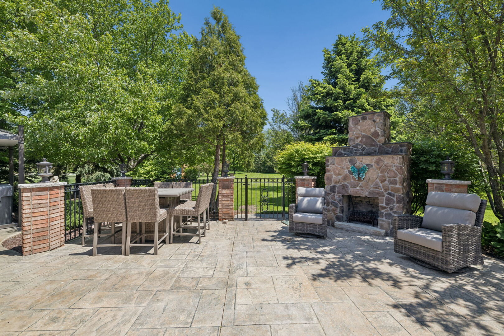 16253 S Regents Road, Homer Glen, IL 60491