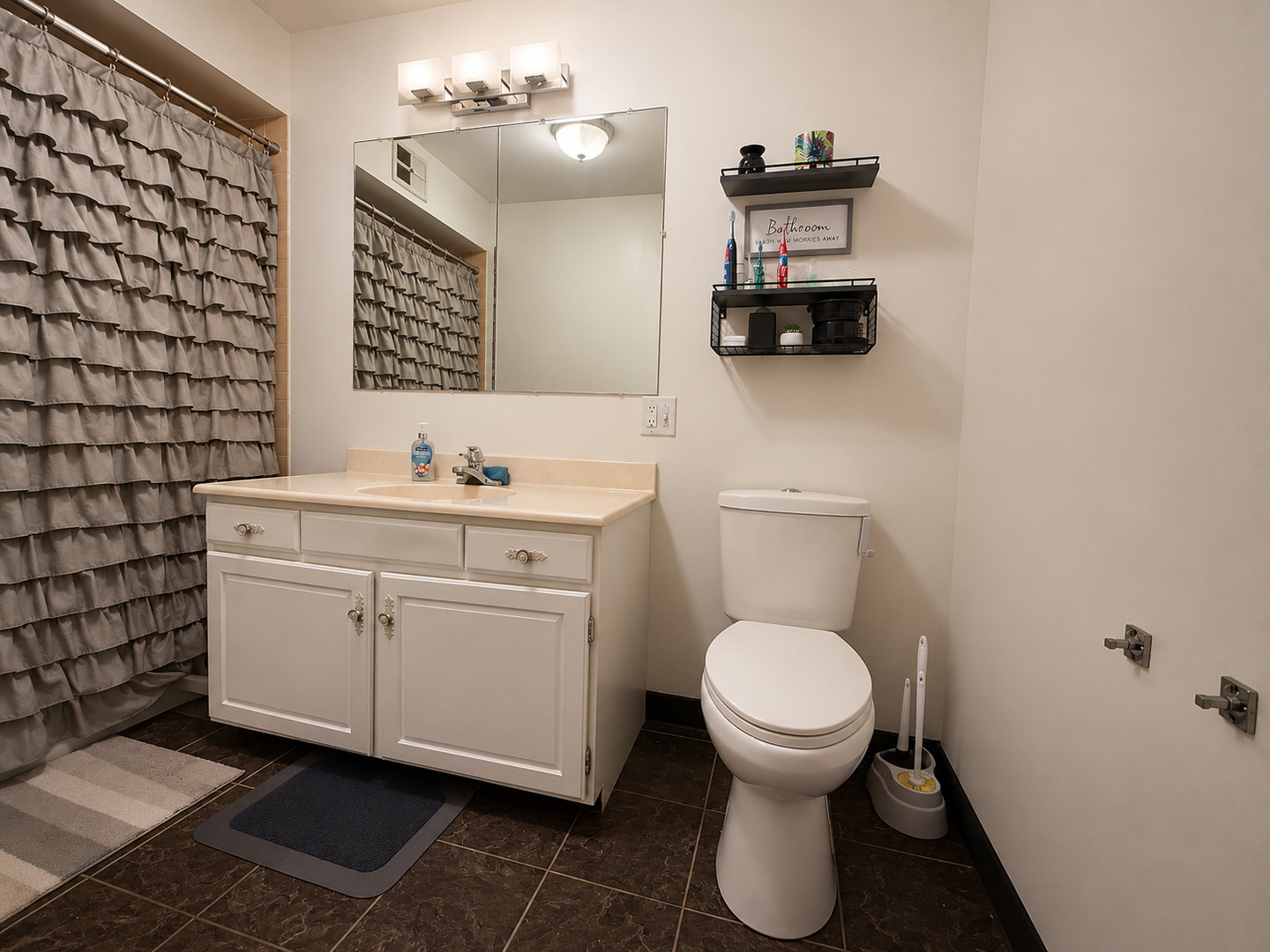 2301 183rd Street #104A, Homewood, IL 60430