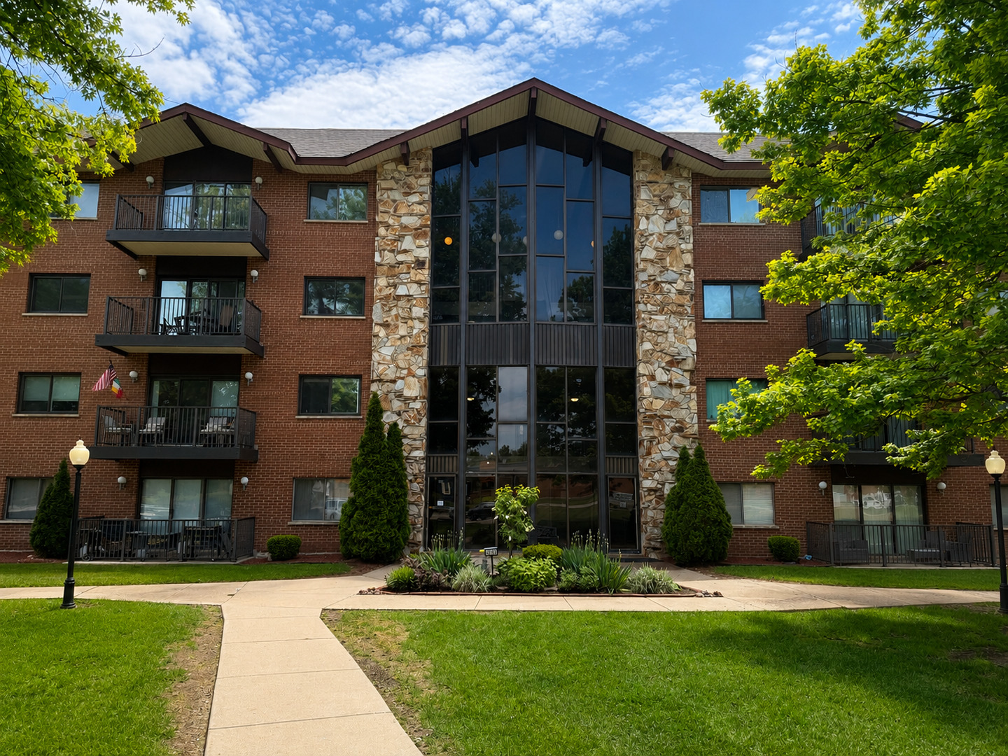 2301 183rd Street #104A, Homewood, IL 60430