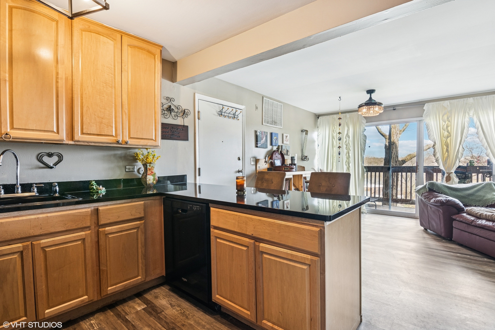 5803 Oakwood Drive #B, Lisle, IL 60532