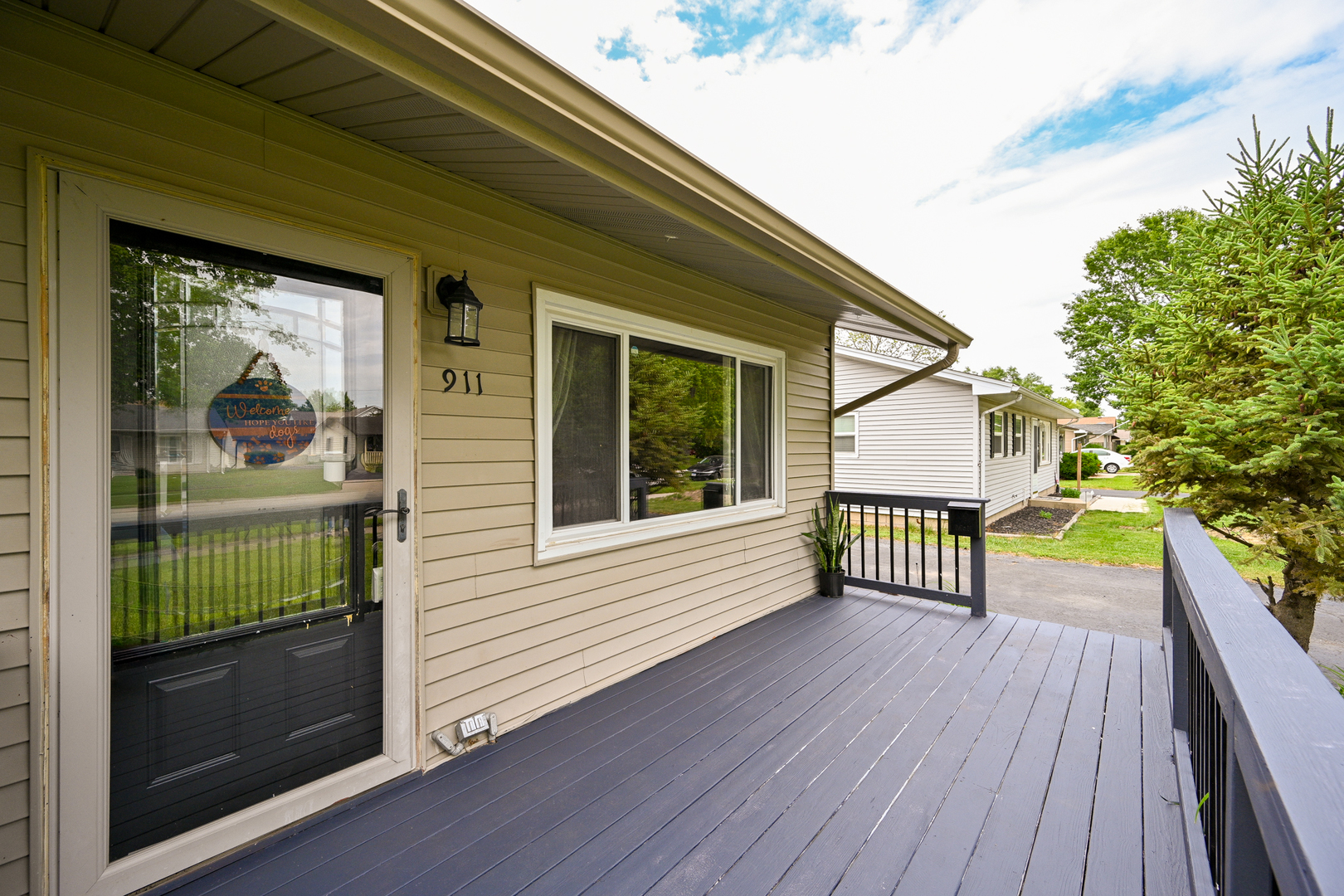 911 Lilac Lane, Joliet, IL 60435