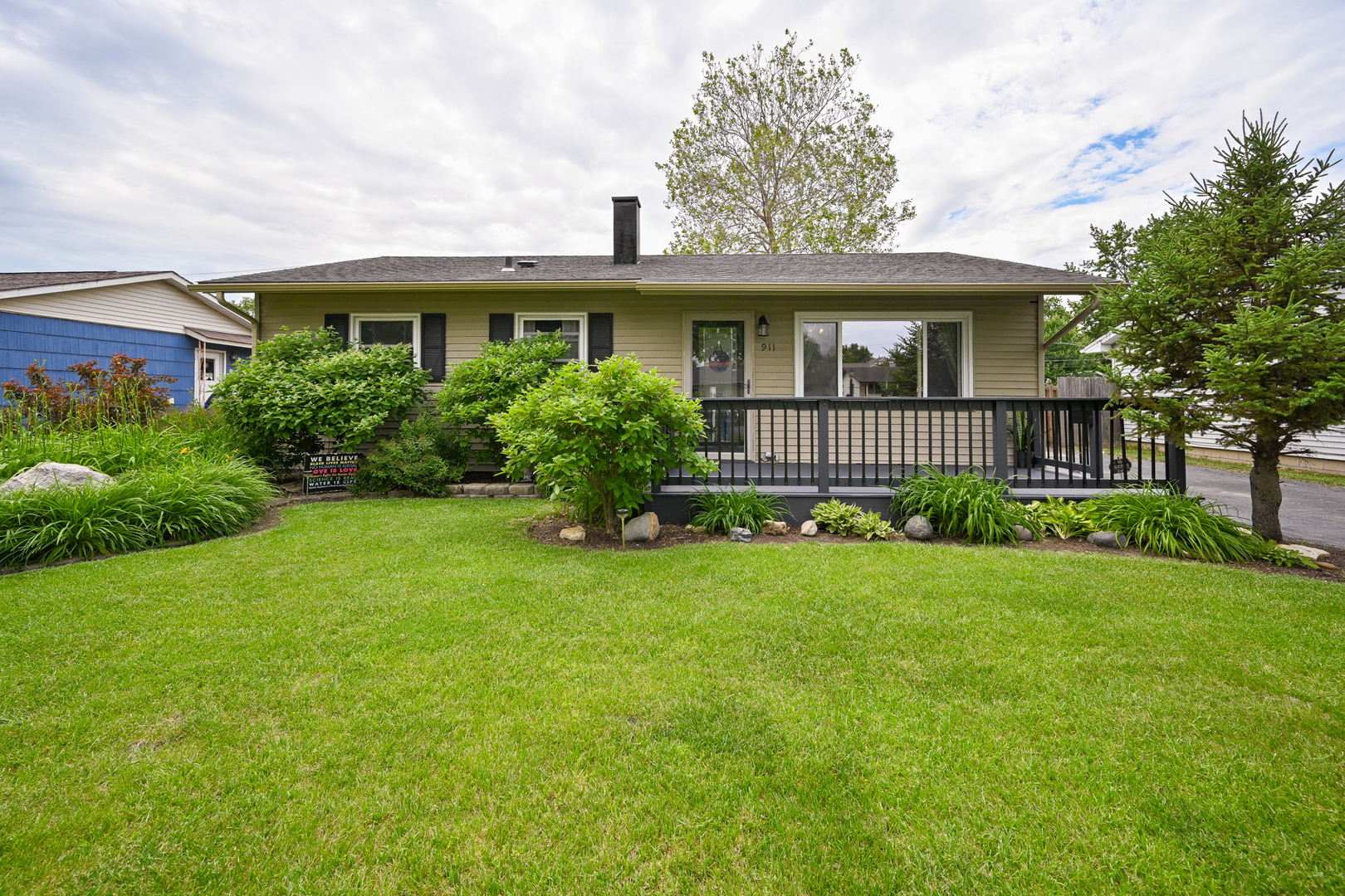 911 Lilac Lane, Joliet, IL 60435
