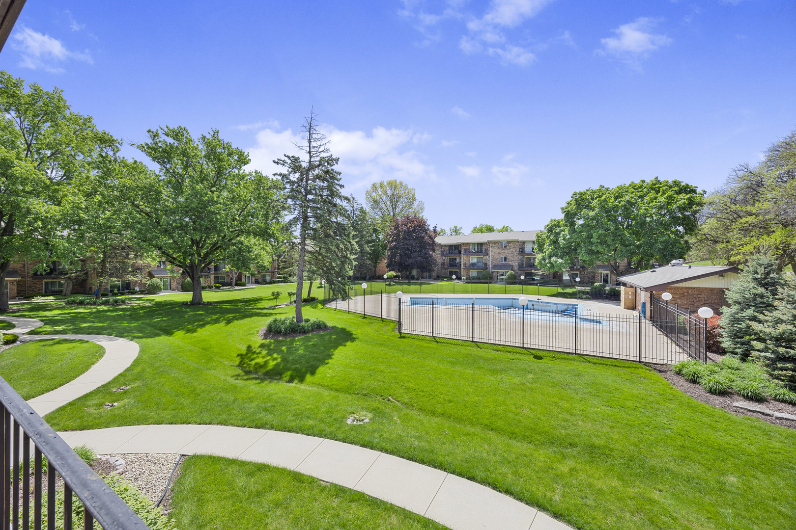 5343 Waterbury Court #2403, Crestwood, IL 60418