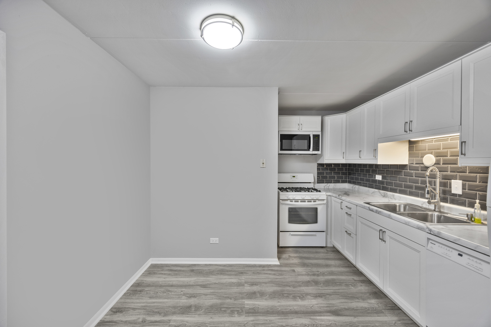 5343 Waterbury Court #2403, Crestwood, IL 60418