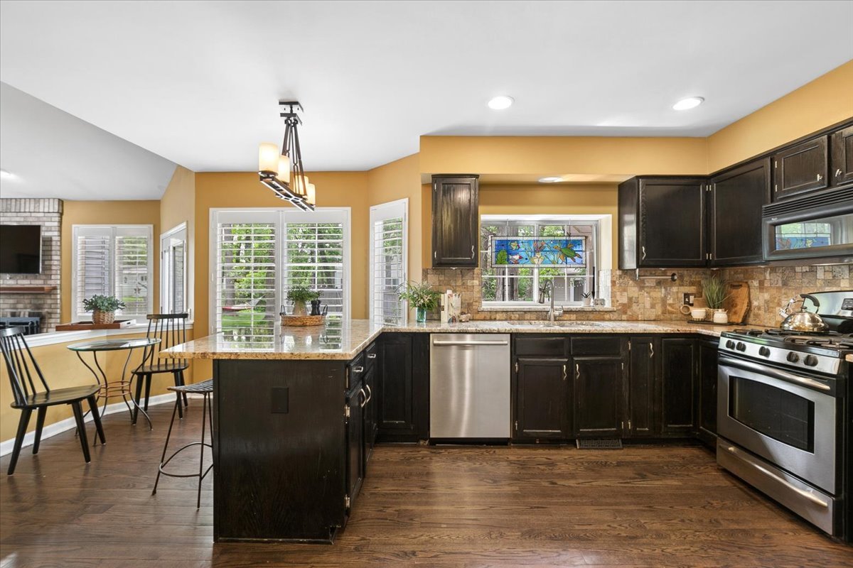 459 Rock Hall Circle, Grayslake, IL 60030