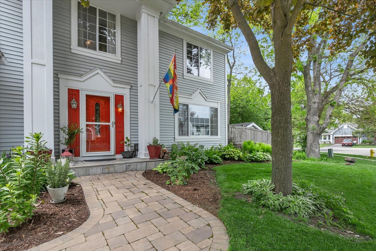 459 Rock Hall Circle, Grayslake, IL 60030