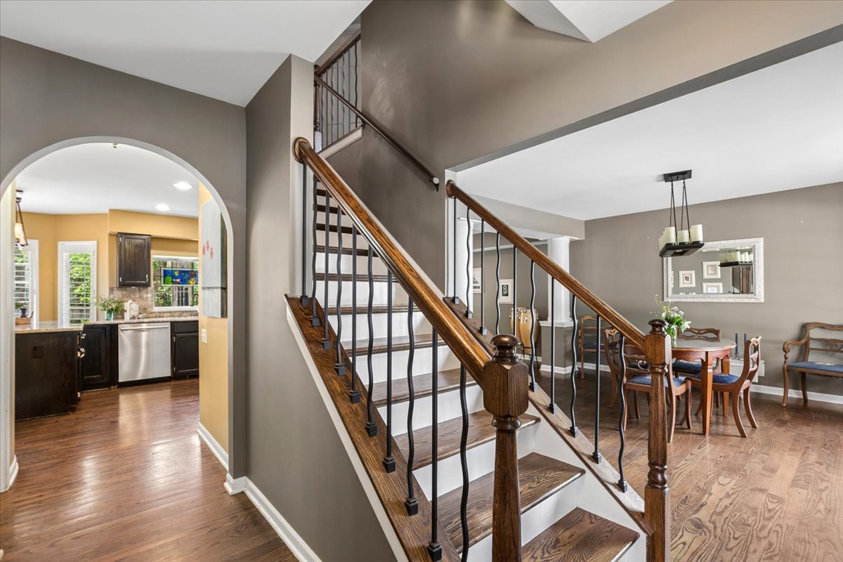 459 Rock Hall Circle, Grayslake, IL 60030