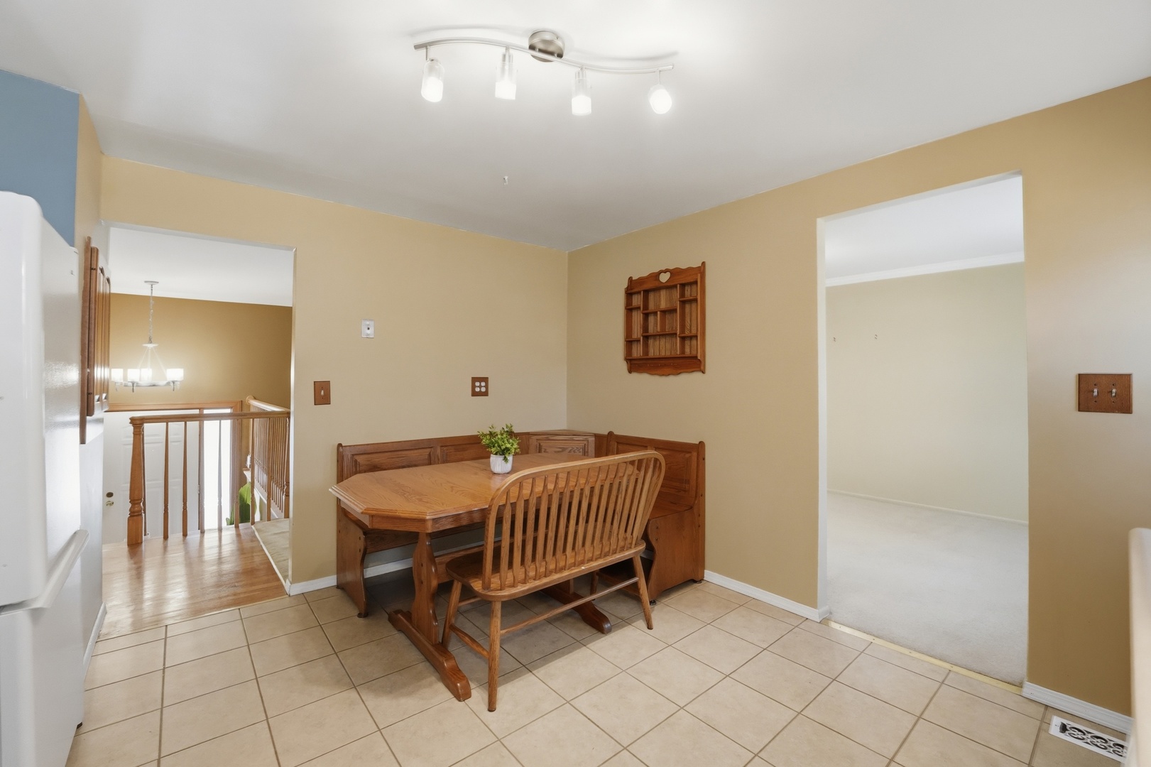 516 Janine Lane, Schaumburg, IL 60193