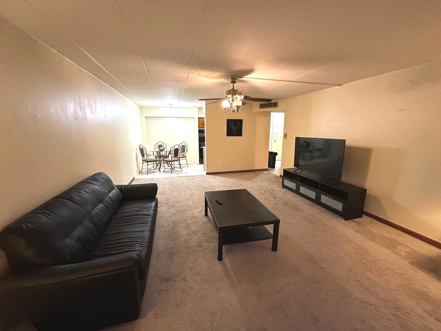 300 Roselle Road #419, Schaumburg, IL 60193