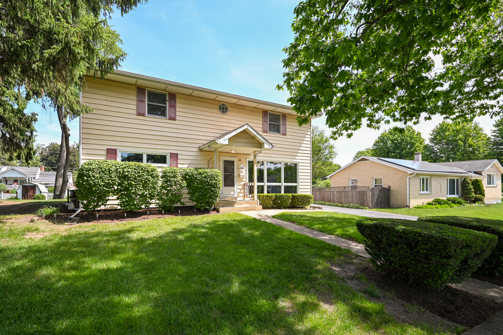 114 W Berkshire Avenue, Lombard, IL 60148