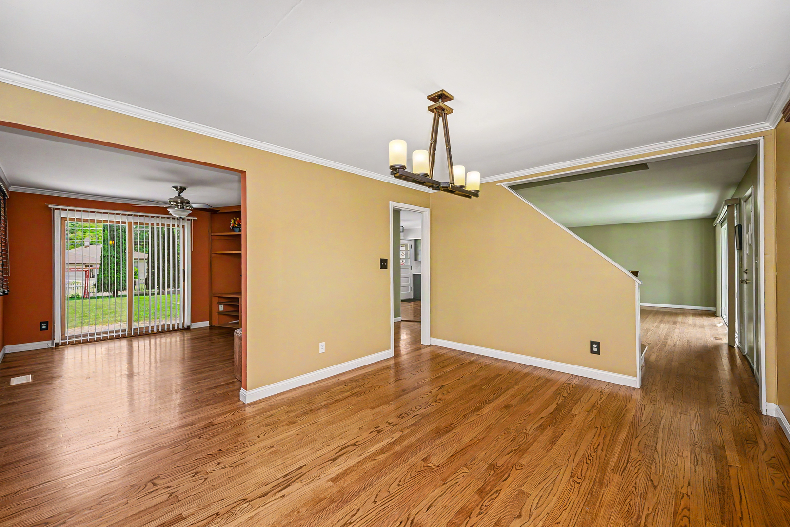 114 W Berkshire Avenue, Lombard, IL 60148