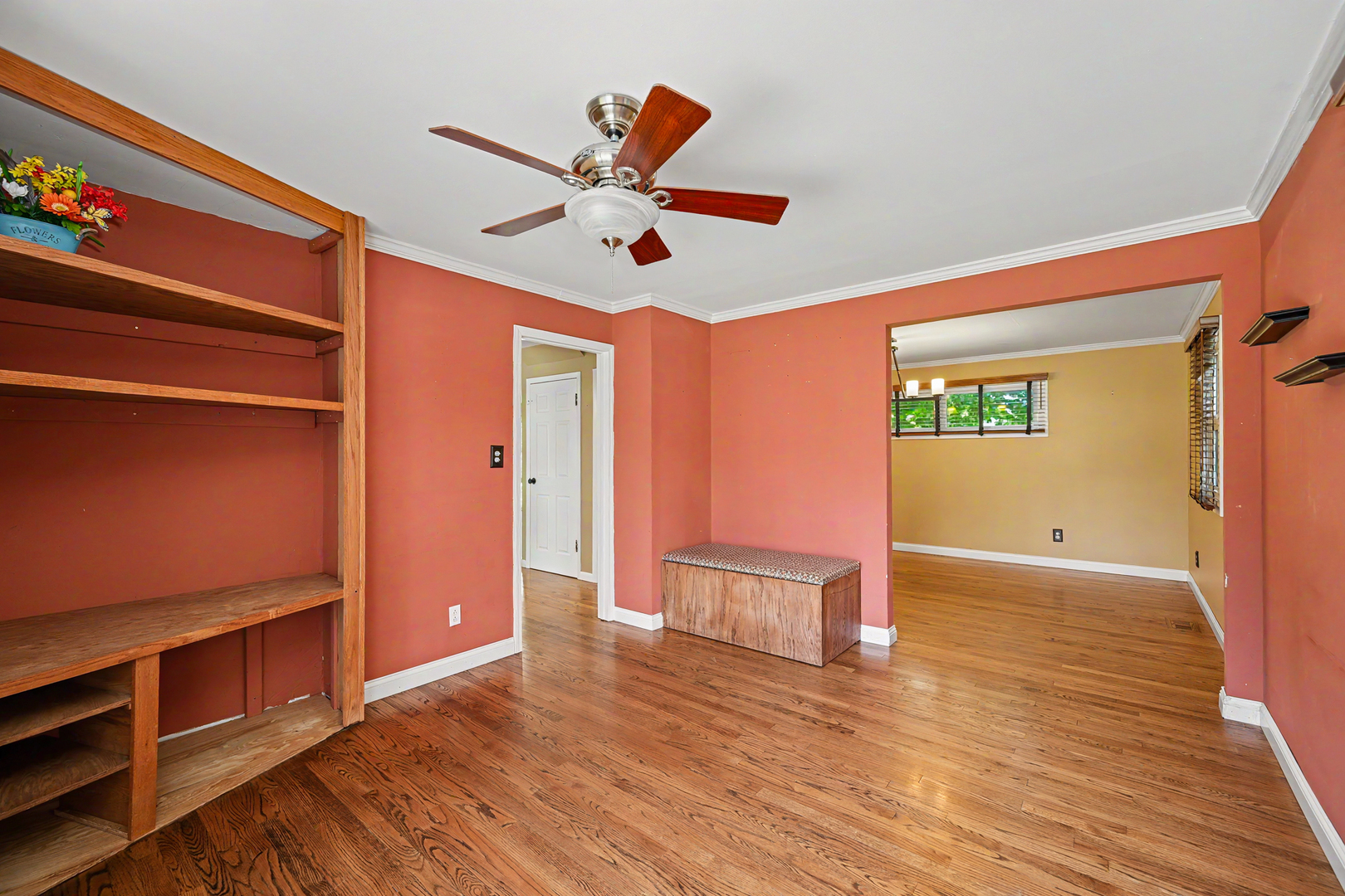 114 W Berkshire Avenue, Lombard, IL 60148