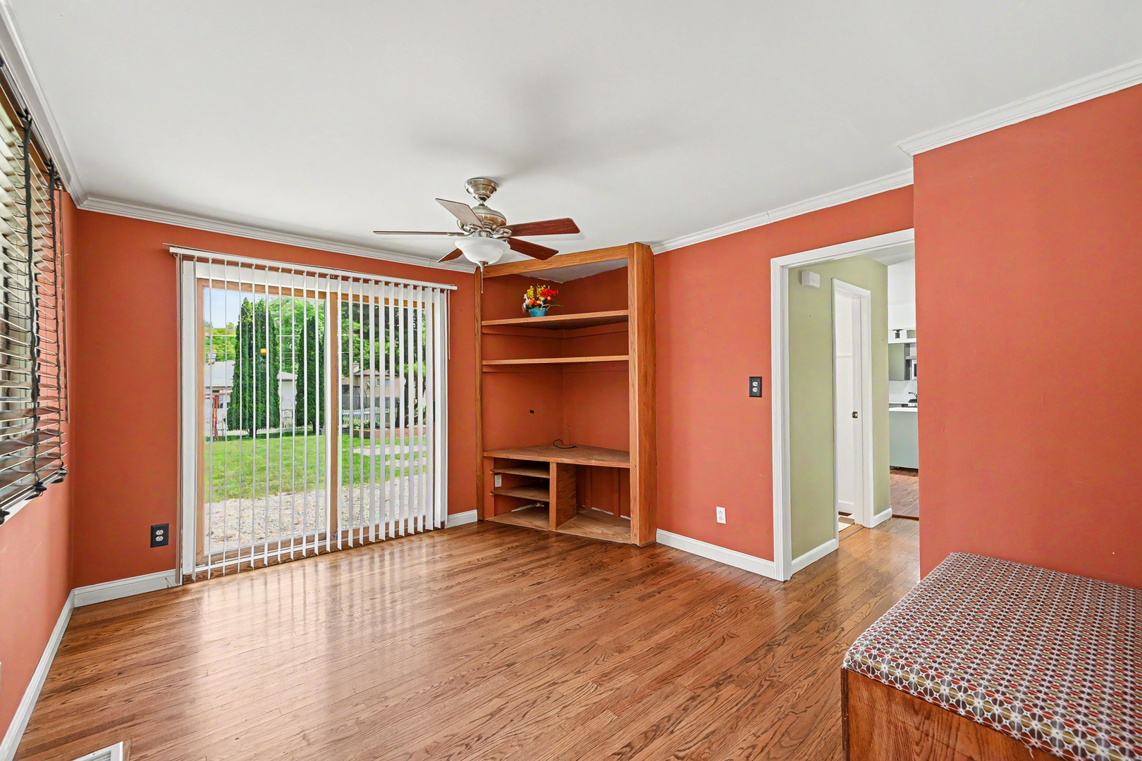 114 W Berkshire Avenue, Lombard, IL 60148