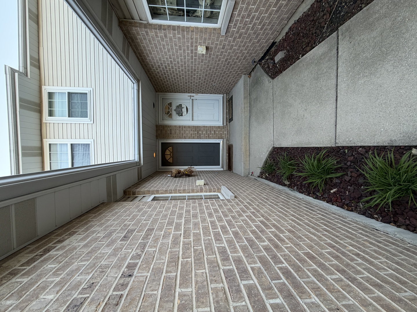 18251 Kirby Drive #1, Tinley Park, IL 60487