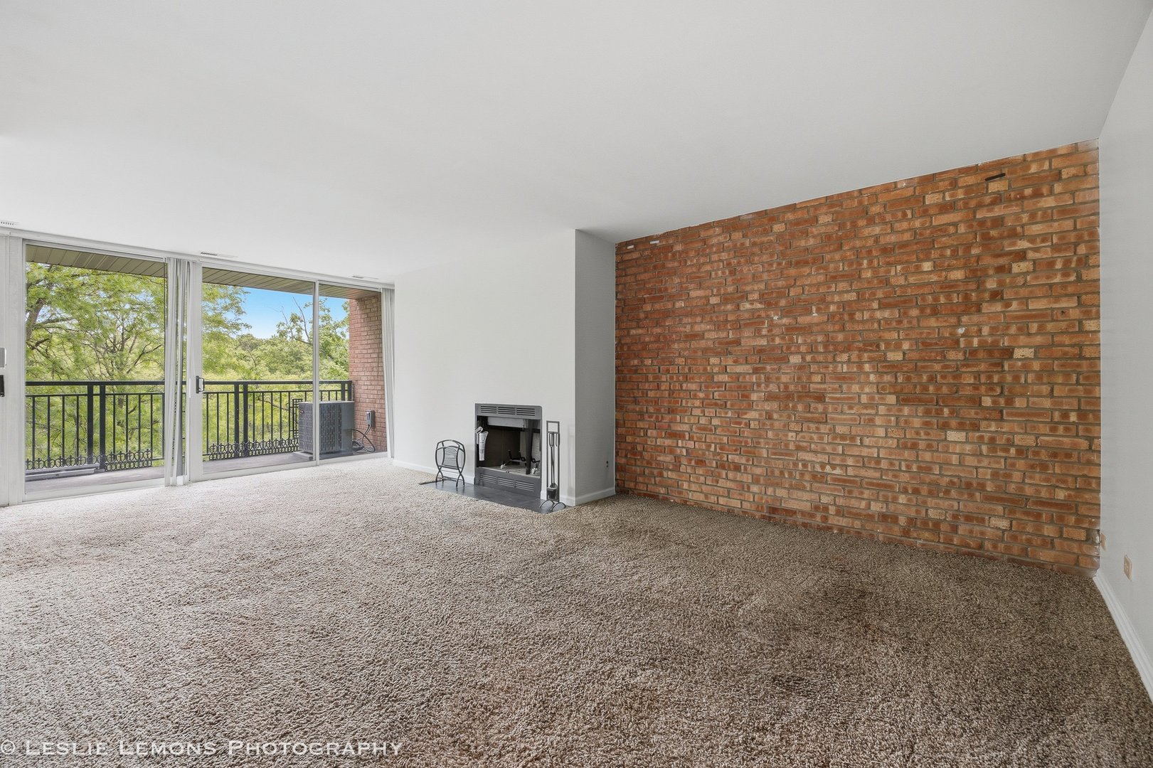 5950 OAKWOOD Drive #4K, Lisle, IL 60532