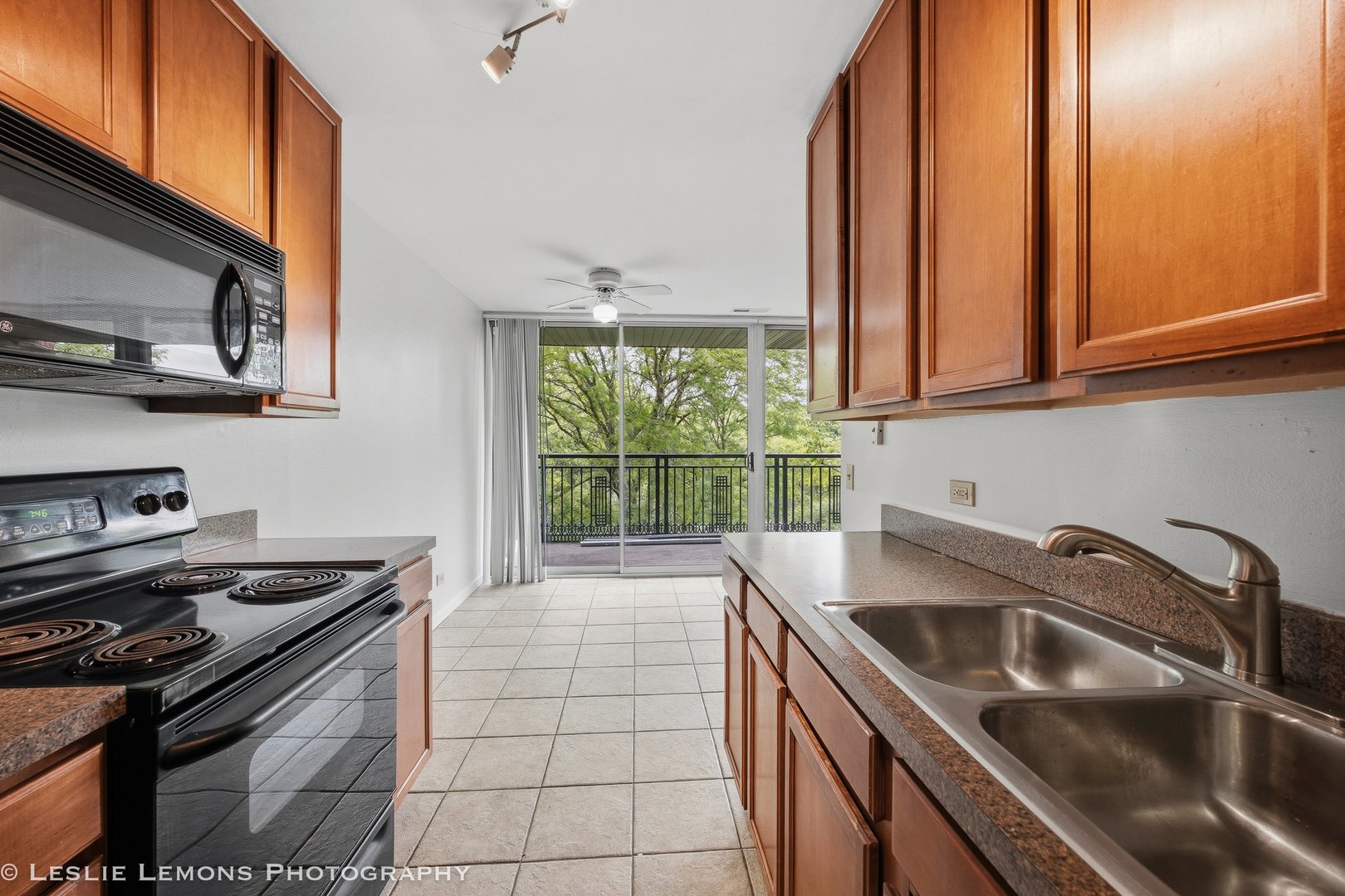 5950 OAKWOOD Drive #4K, Lisle, IL 60532