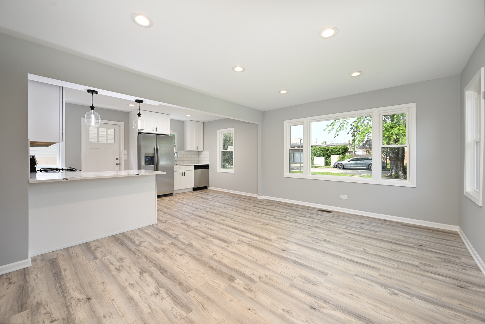 3211 GEORGE Street, Franklin Park, IL 60131