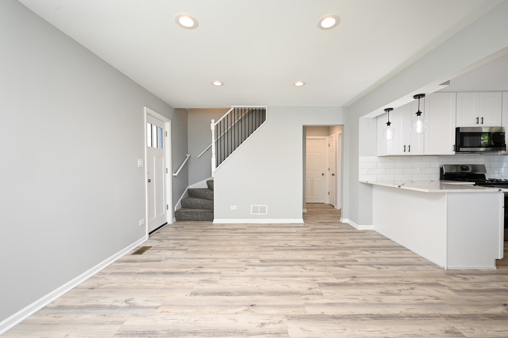3211 GEORGE Street, Franklin Park, IL 60131