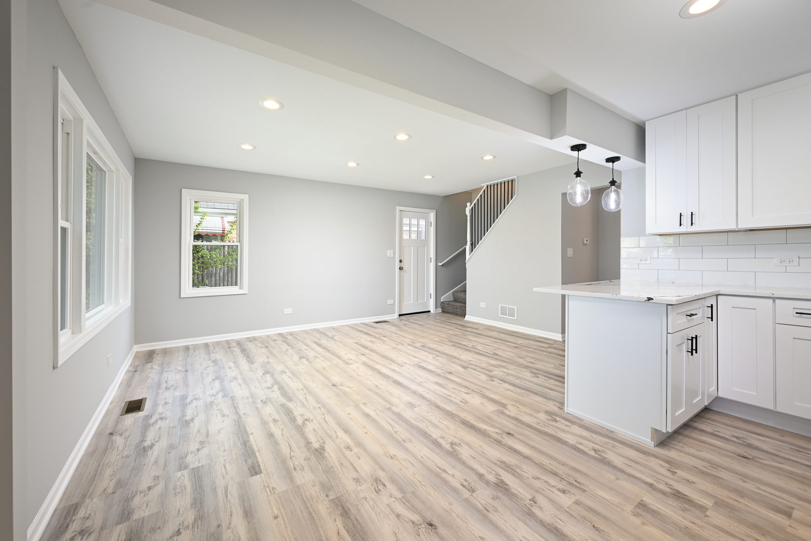 3211 GEORGE Street, Franklin Park, IL 60131