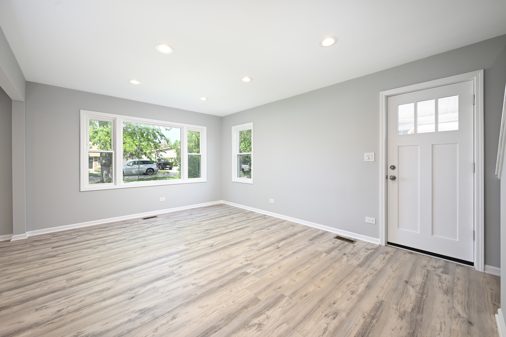 3211 GEORGE Street, Franklin Park, IL 60131