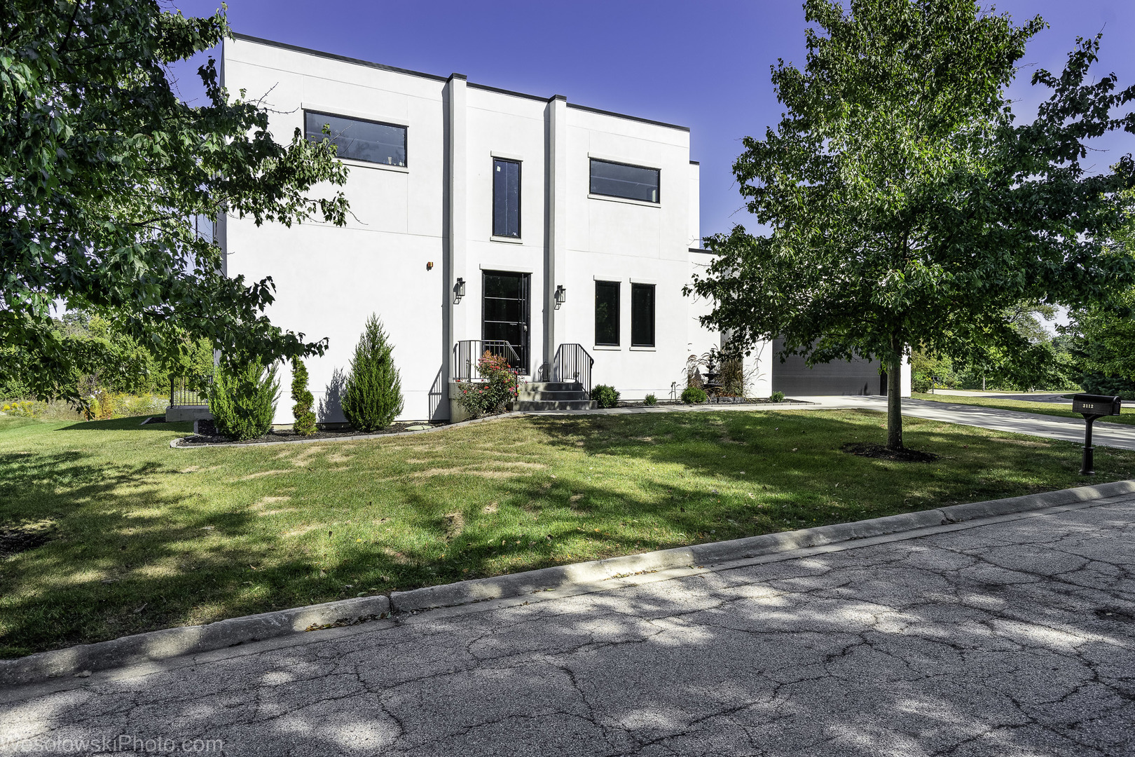 3112 Cara Lane, Oak Brook, IL 60523