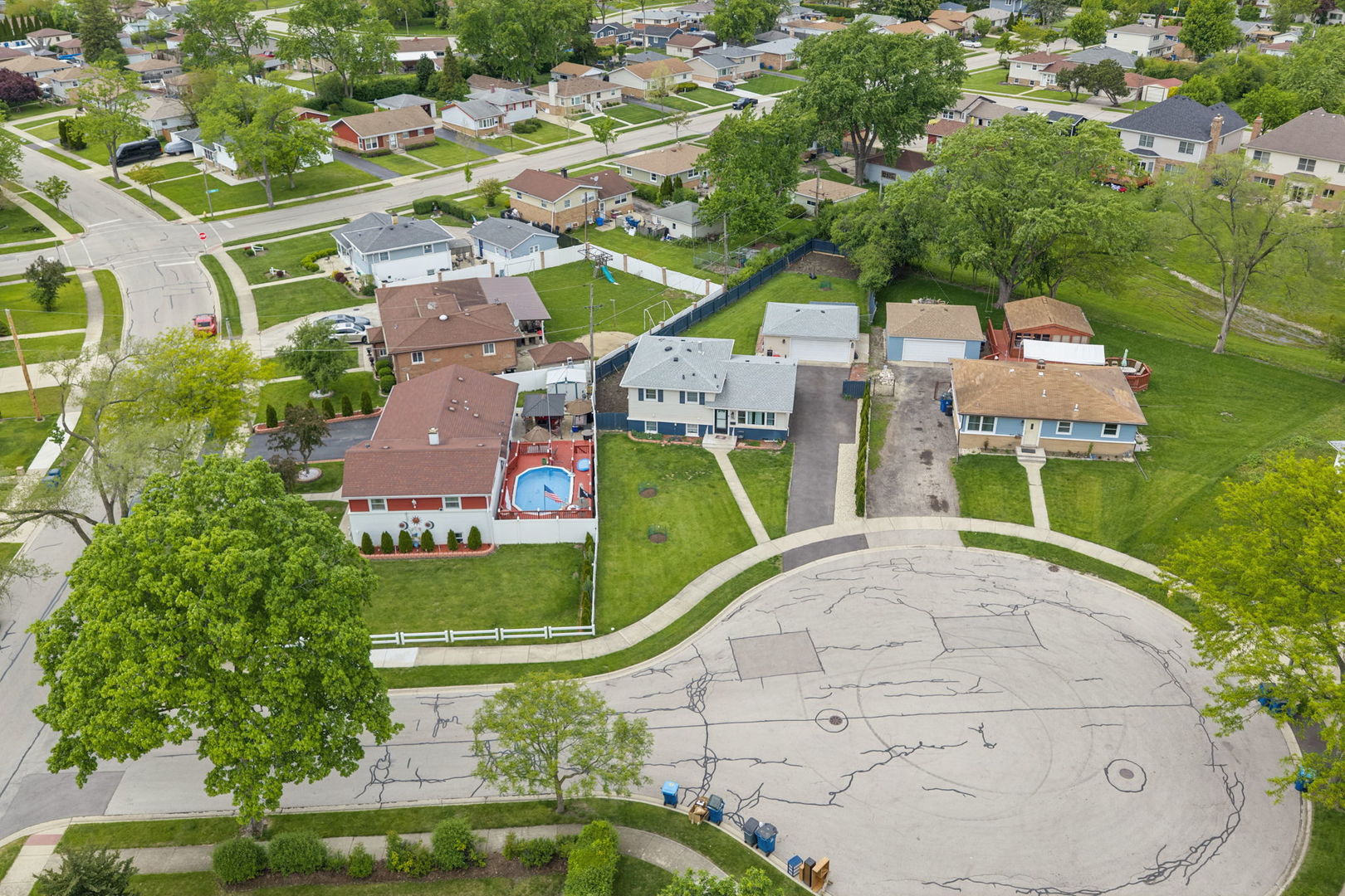 115 N Rose Avenue, Addison, IL 60101