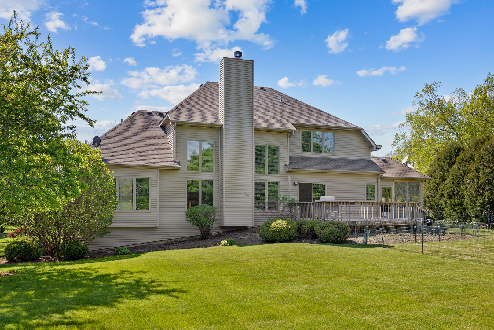 10902 Red Hawk Lane, Spring Grove, IL 60081