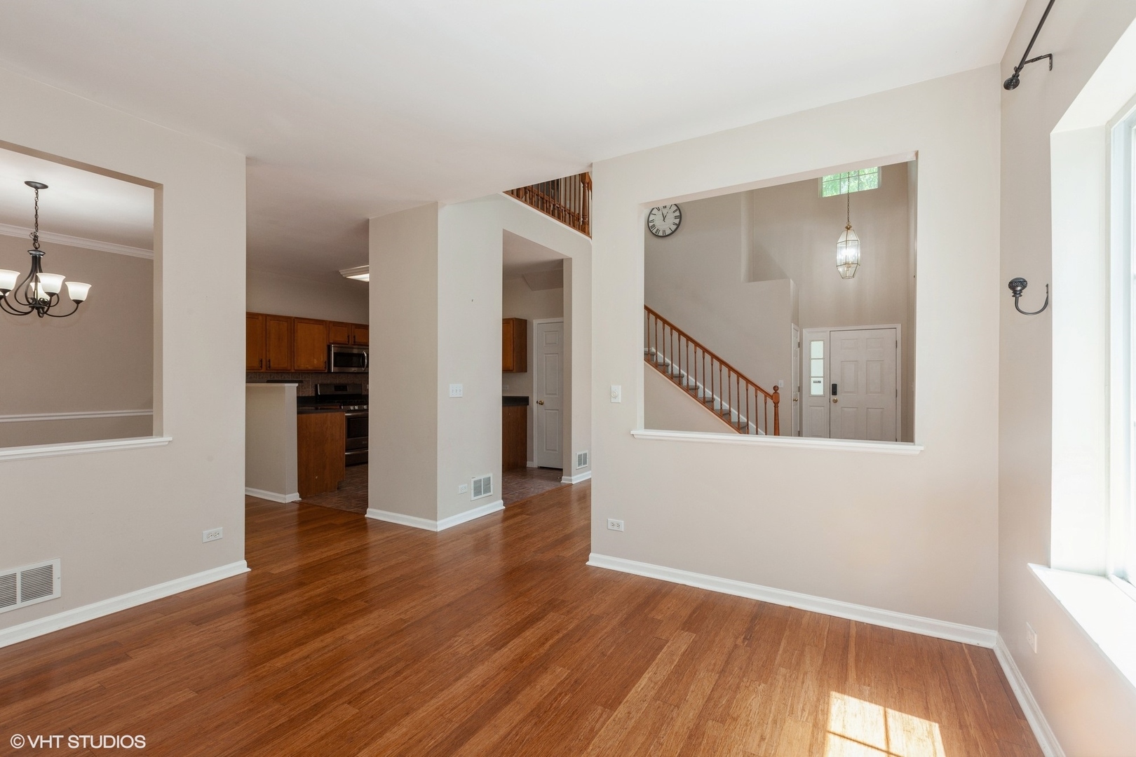 2215 Stoughton Drive #2215, Aurora, IL 60502