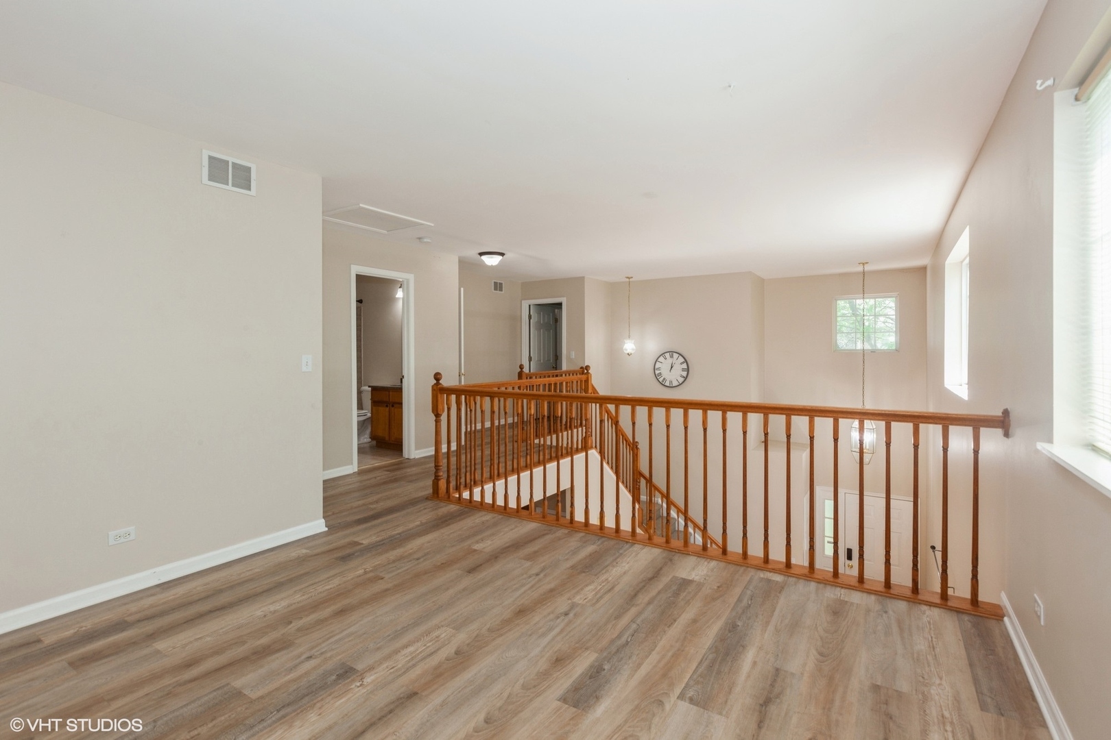 2215 Stoughton Drive #2215, Aurora, IL 60502