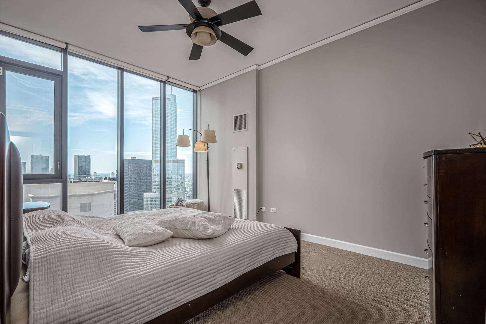 225 N Columbus Drive #5701, Chicago, IL 60601