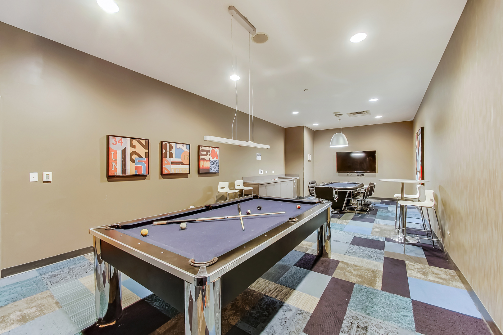 225 N Columbus Drive #5701, Chicago, IL 60601