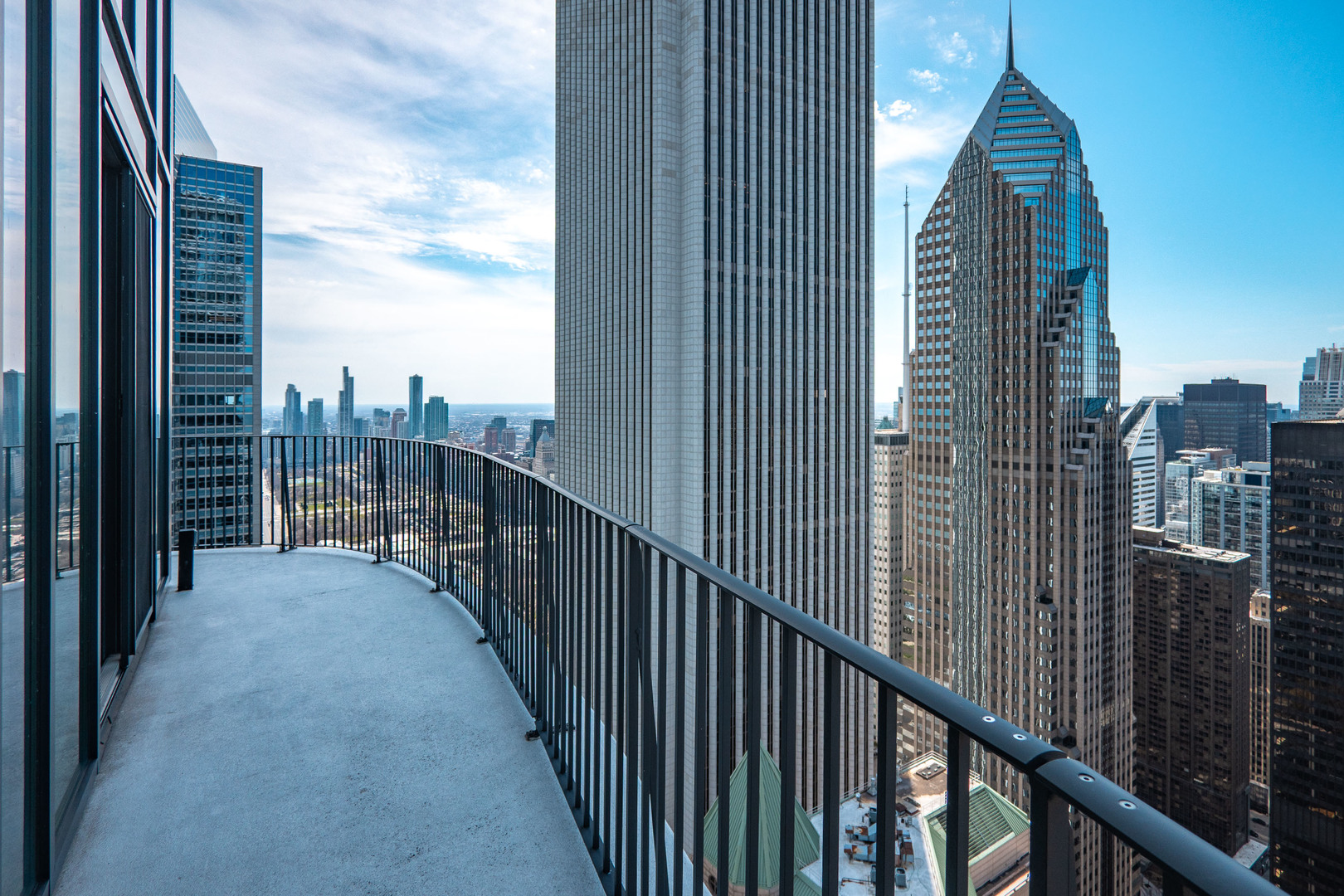 225 N Columbus Drive #5701, Chicago, IL 60601