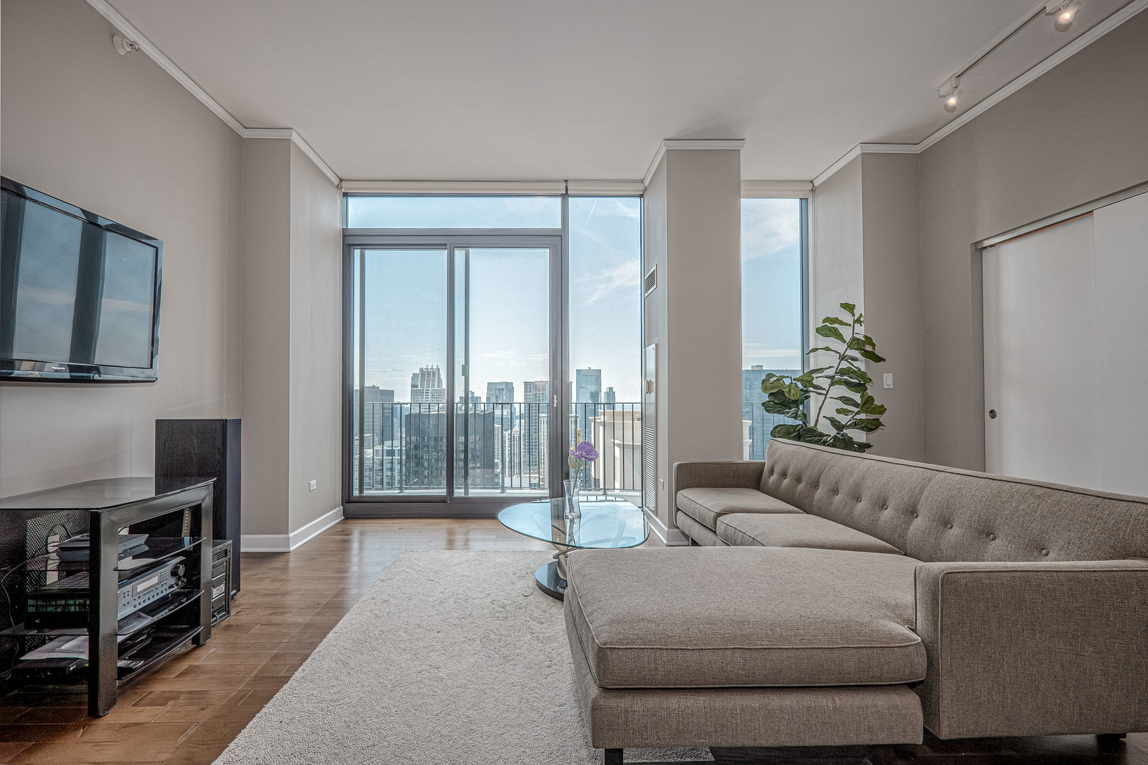 225 N Columbus Drive #5701, Chicago, IL 60601