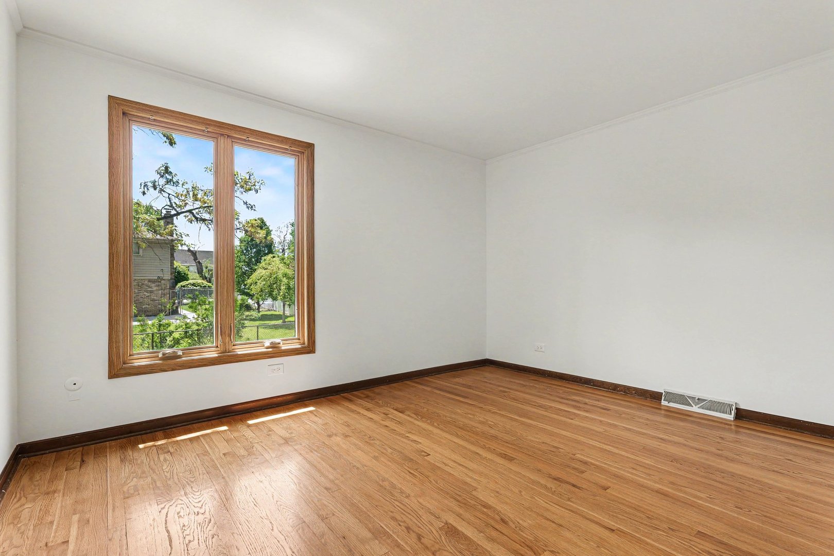 6351 W 124th Place, Palos Heights, IL 60463