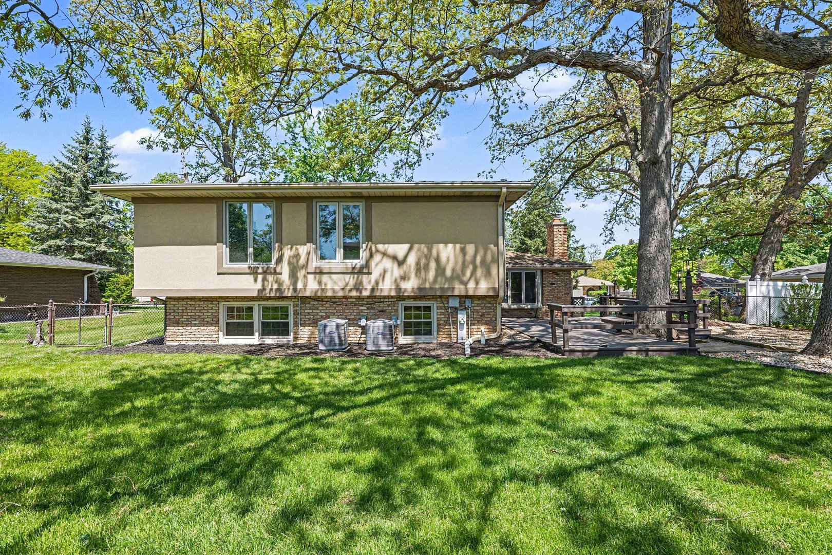 6351 W 124th Place, Palos Heights, IL 60463