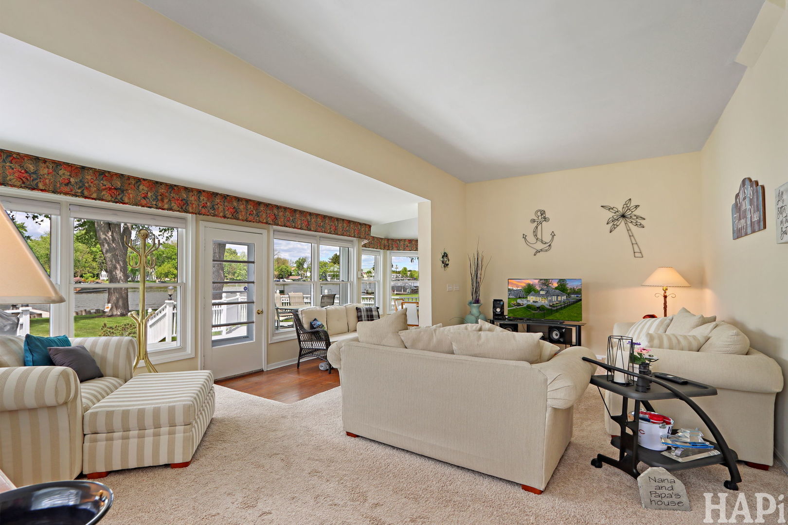 1611 N Woodlawn Park Avenue, McHenry, IL 60051
