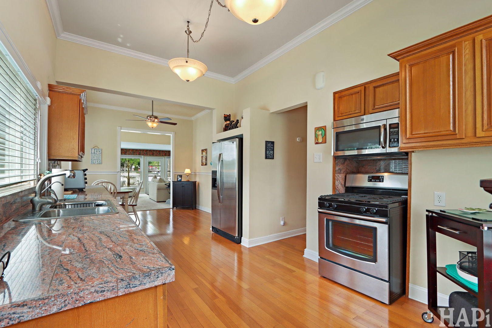 1611 N Woodlawn Park Avenue, McHenry, IL 60051