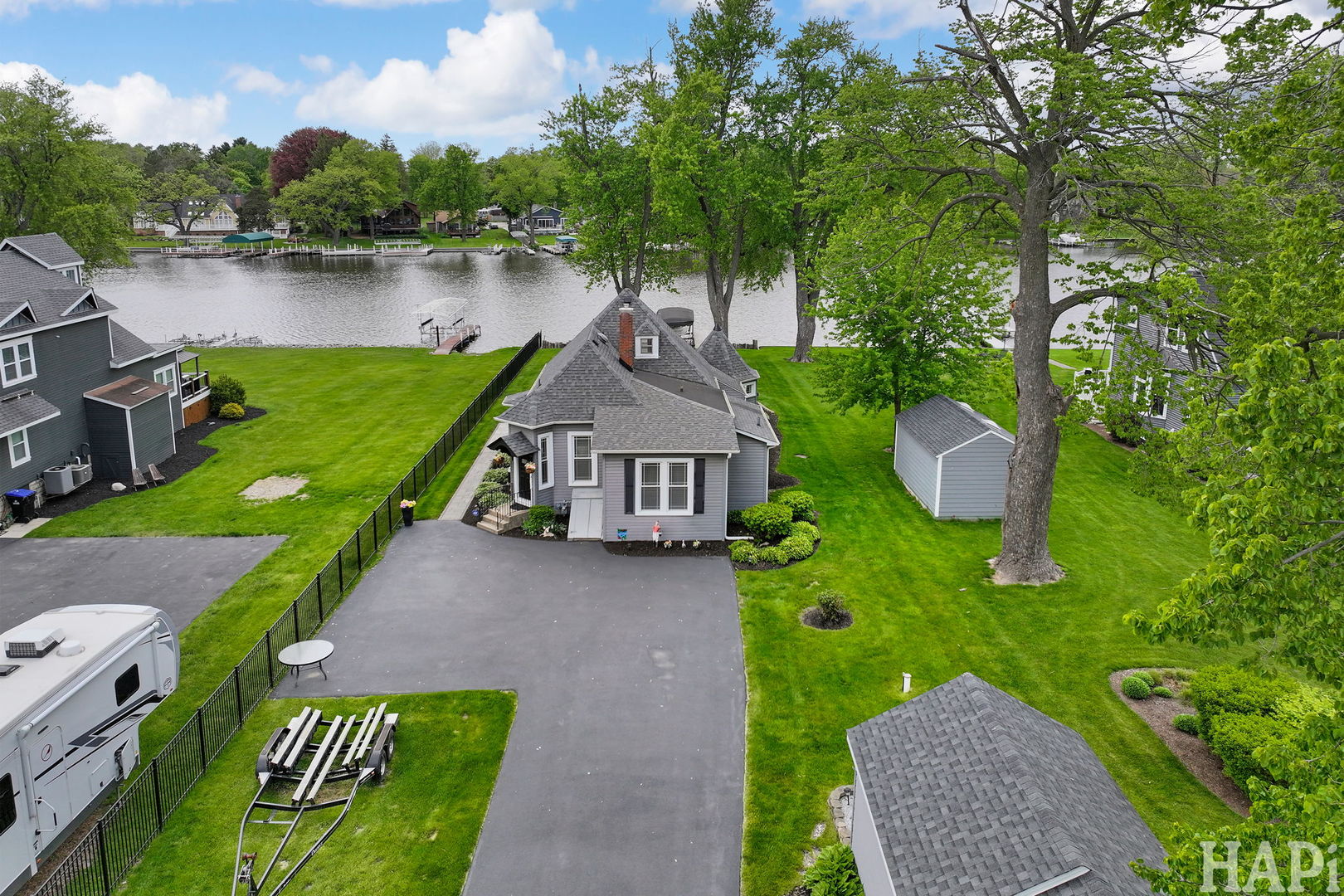 1611 N Woodlawn Park Avenue, McHenry, IL 60051