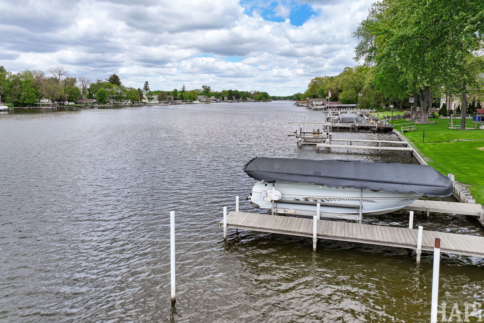 1611 N Woodlawn Park Avenue, McHenry, IL 60051